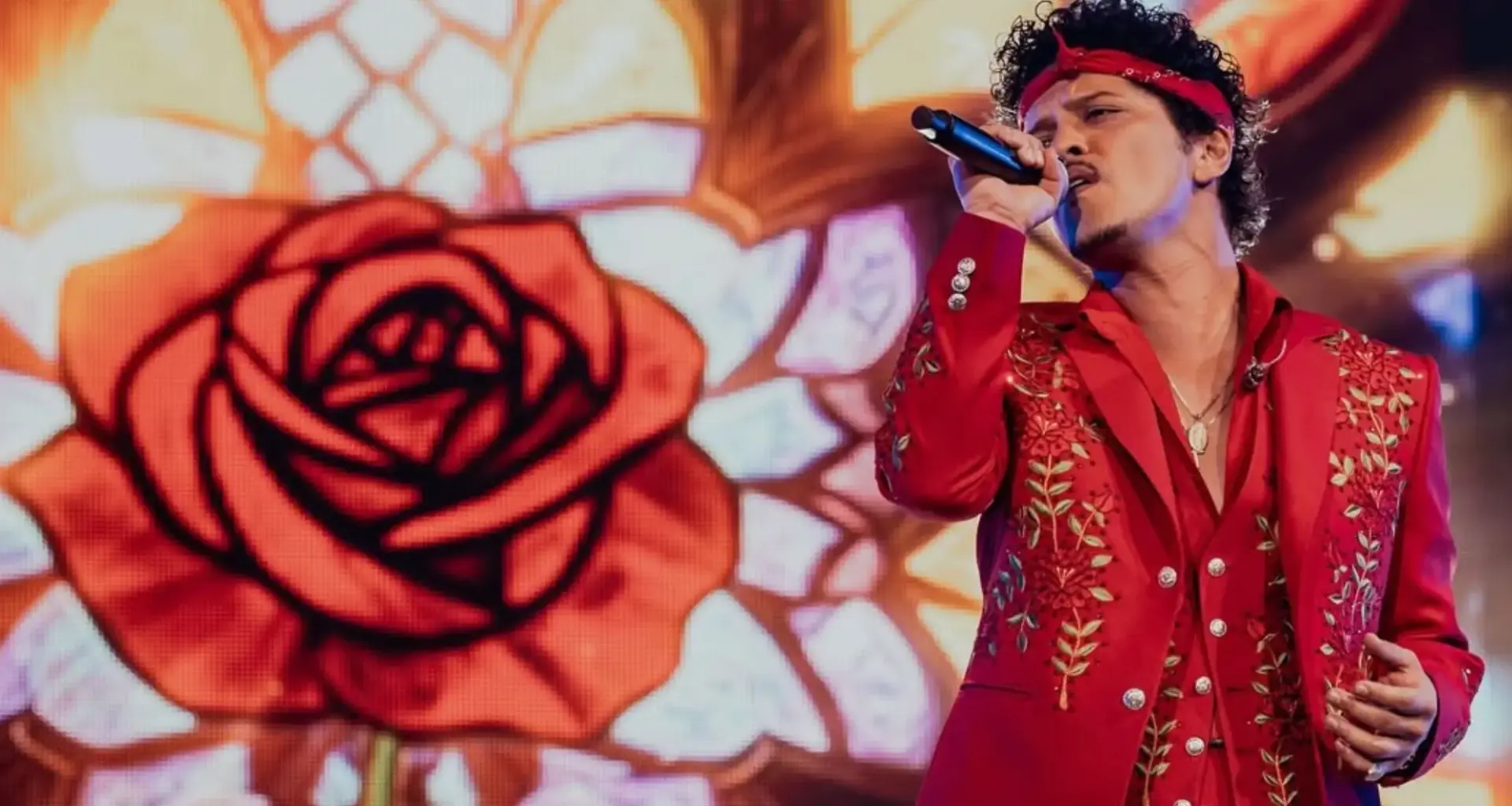 Bruno Mars fans frustrated after Toronto concert ends before 11 p.m. curfew