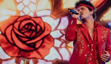 Bruno Mars fans frustrated after Toronto concert ends before 11 p.m. curfew