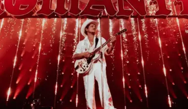Bruno Mars fans react to his opening night show at Rogers Stadium