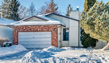 Rejigged price on Edmonton house nets two offers in 24 hours