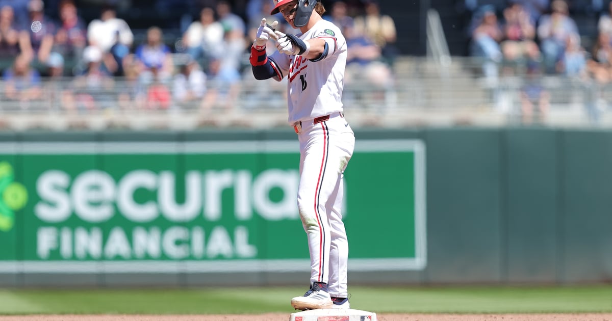 Twins hold on to beat Blue Jays after Ryan leaves with elbow soreness