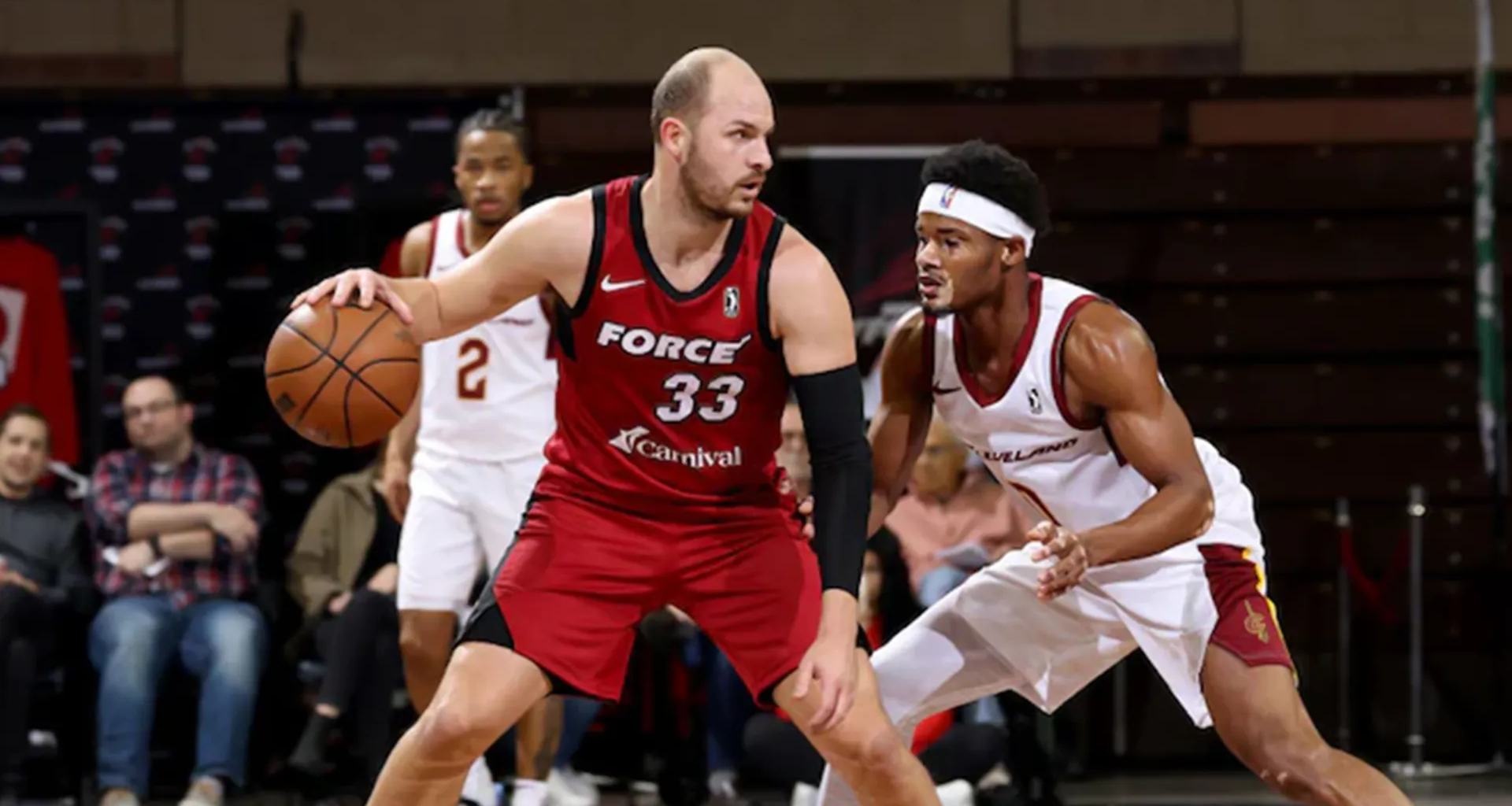 Calgary Adds G League Champion Elmore to Backcourt