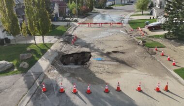 Water main break in Calgary's Coach Hill affecting dozens