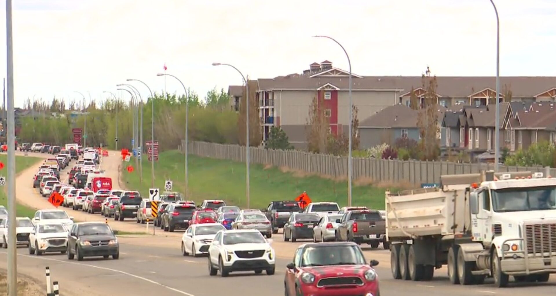 Heavy traffic gridlocks in southwest Edmonton as several construction projects ramp up