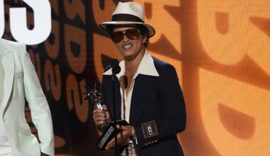 Bruno Mars reschedules Toronto concert amid heavy rain