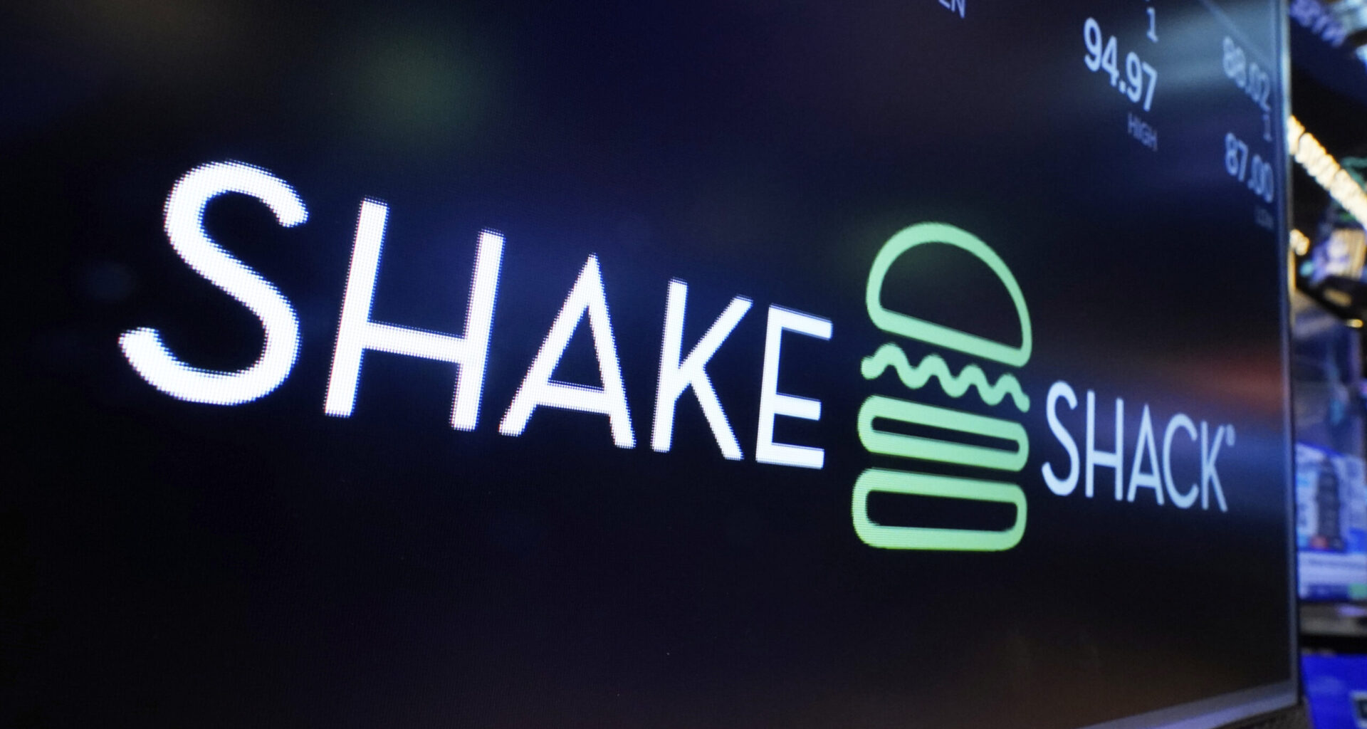 Shake Shack opens new burger joint in Calgary