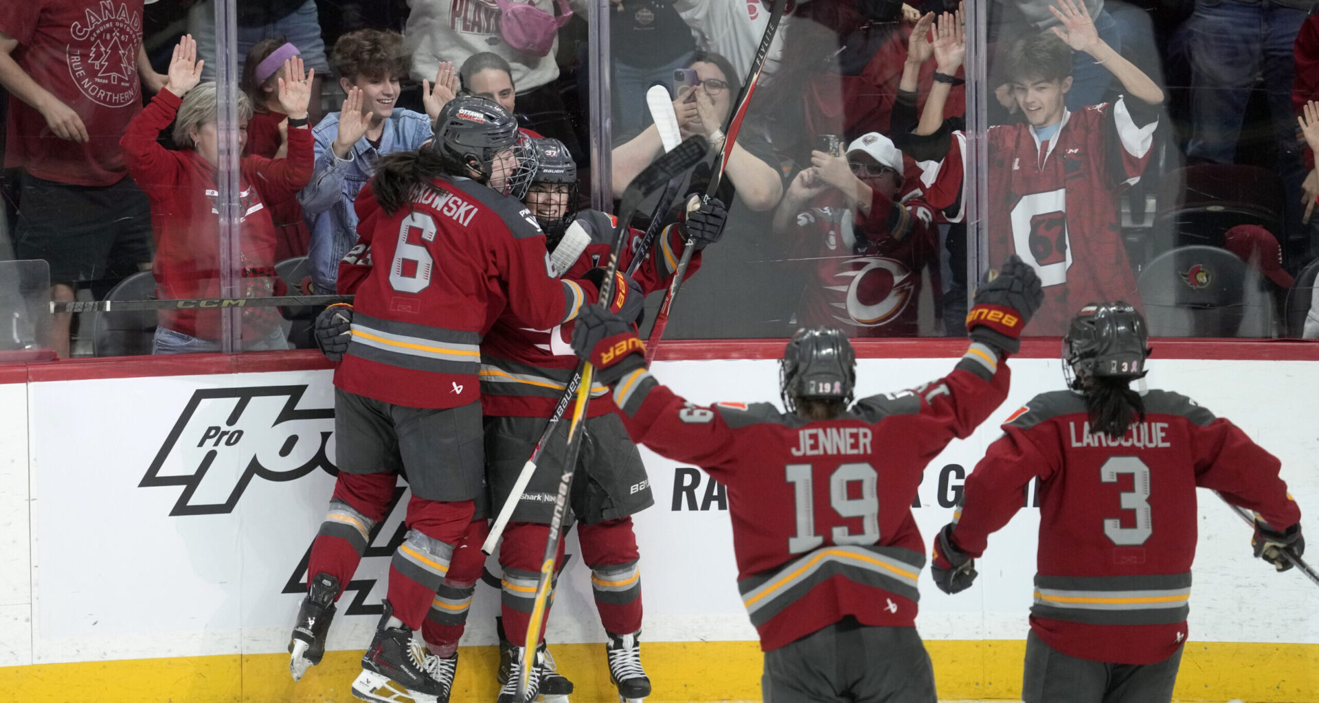 Ottawa wins in nail-biting fashion to force Game 4 of PWHL final