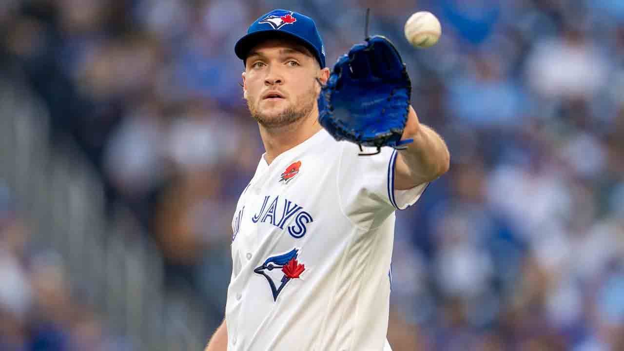 Defensive miscues derail Yesavage's outing as Blue Jays fall to Marlins