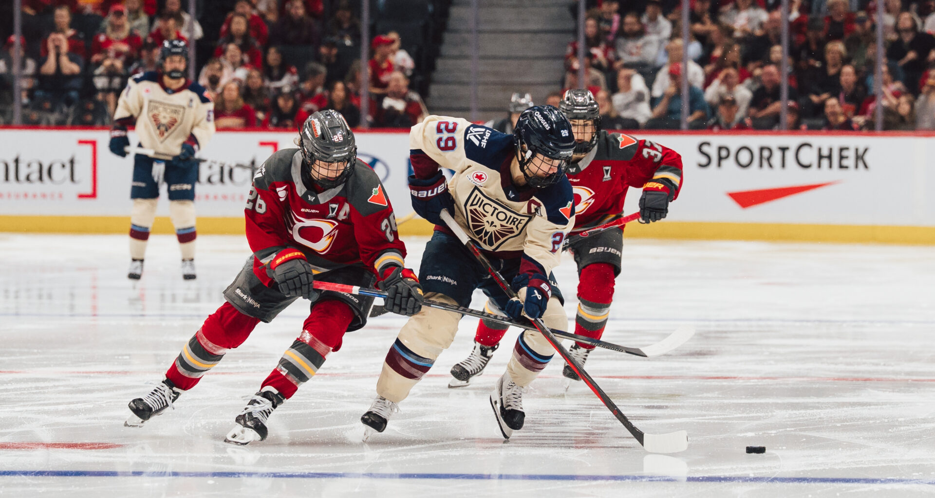 Montreal Victoire fall short as Ottawa Charge force Game 4