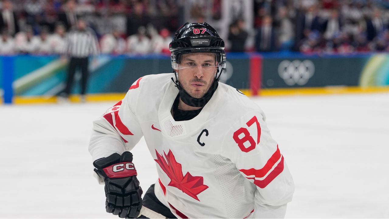 Sidney Crosby added to Team Canada roster for IIHF world championship
