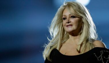 Singer Bonnie Tyler in induced coma in Portugal - CTV News