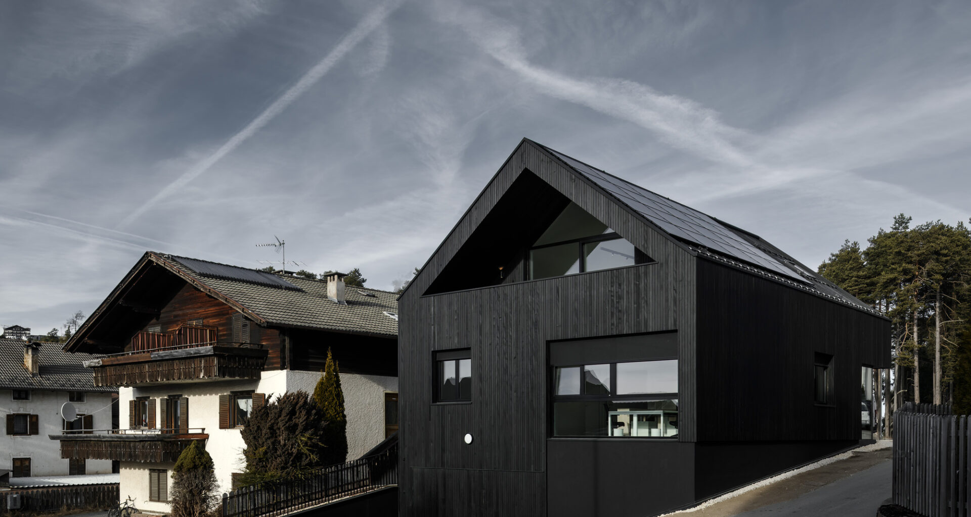 Forestry Station / Roland Baldi Architects