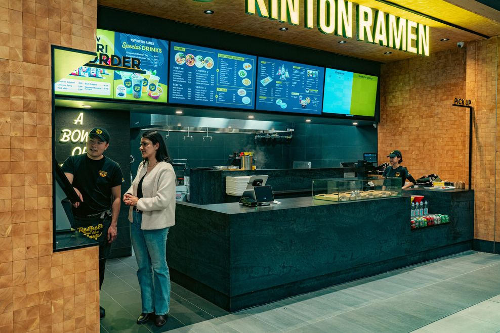 Kinton Ramen Waterfront Centre
