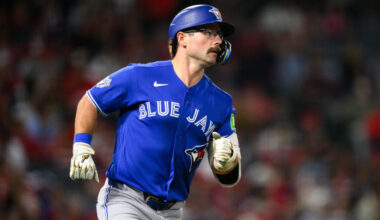 Blue Jays Option Davis Schneider