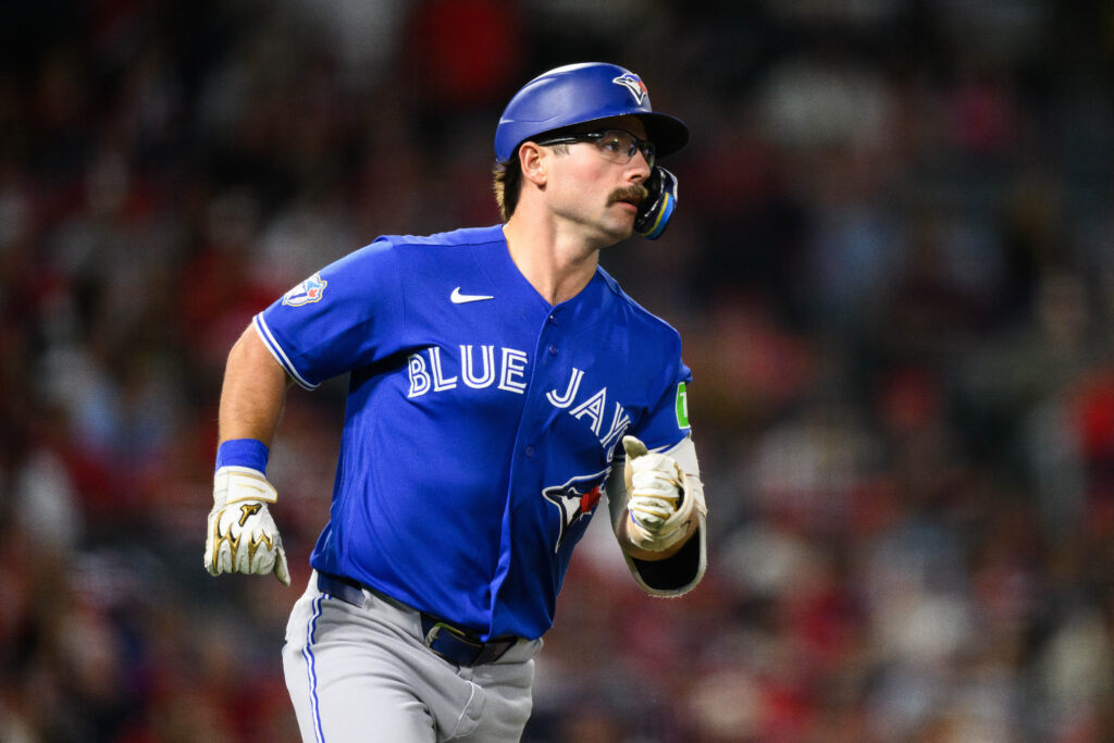 Blue Jays Option Davis Schneider