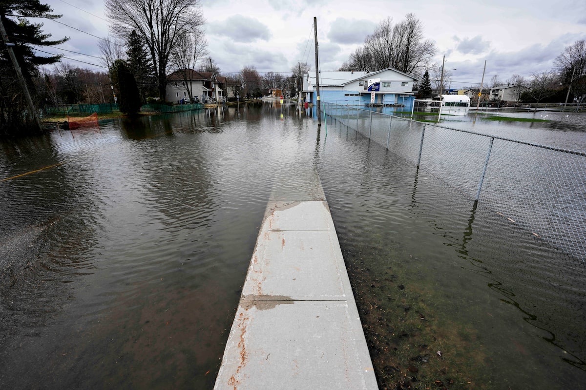 Flood hazard mapping is behind schedule and doesn’t account for climate change, audit finds