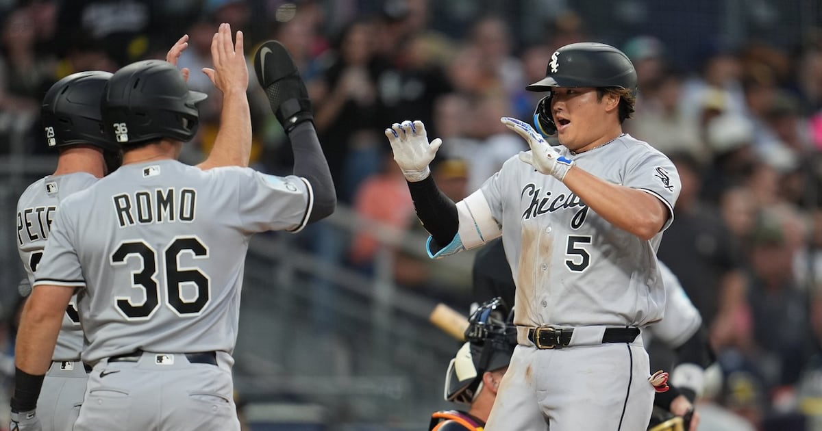 Munetaka Murakami hits majors-leading 13th homer, White Sox beat Padres for fourth straight win