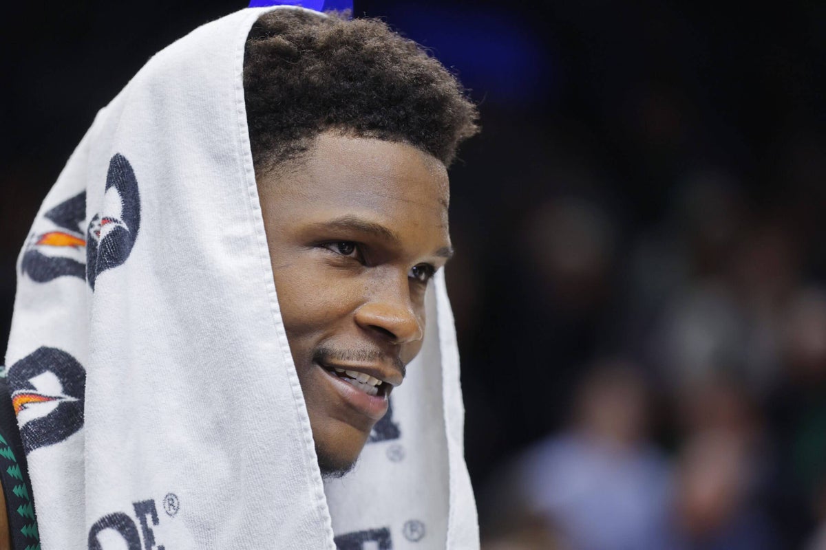 Anthony Edwards explains why he dapped up Spurs bench during Game 6: ‘Everybody has their opinion’