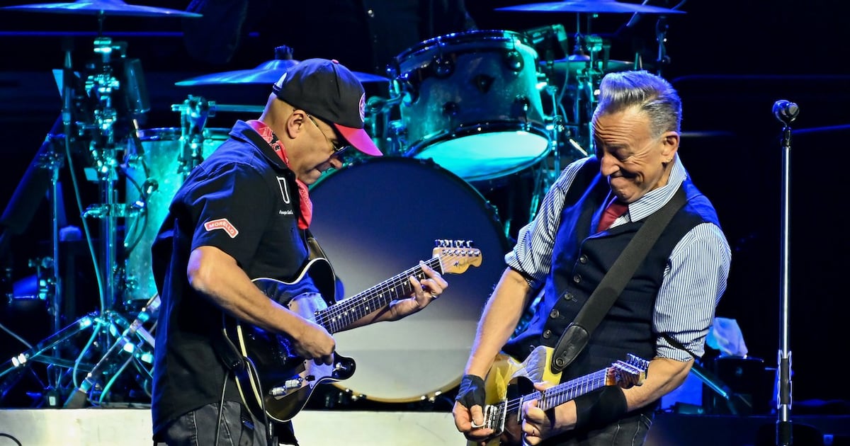 Bruce Springsteen calls out the White House and announces a protest festival - CTV News