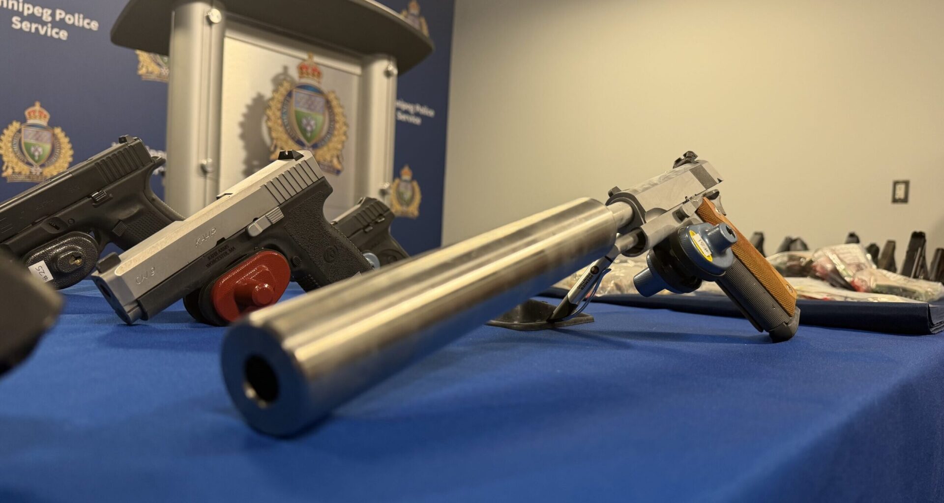 21 loaded handguns, cocaine seized from downtown Winnipeg apartment
