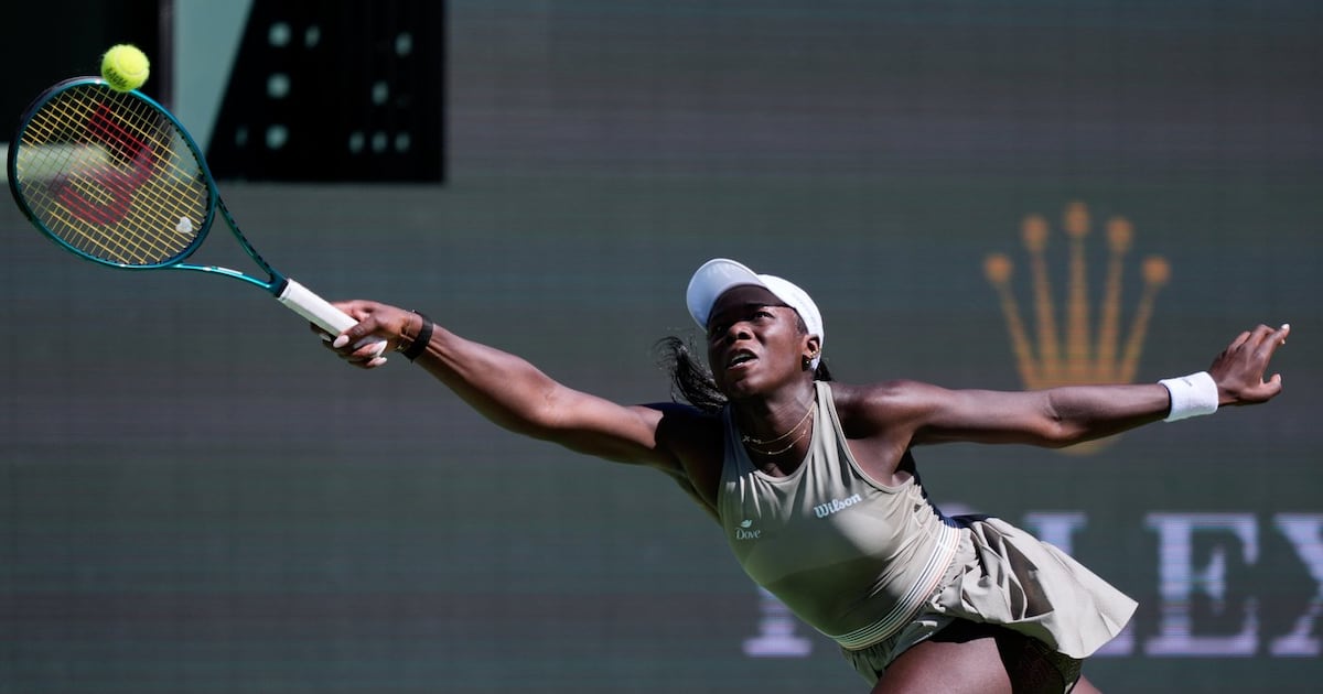 Mboko defeats fellow Canadian Fernandez in French Open tune-up tournament