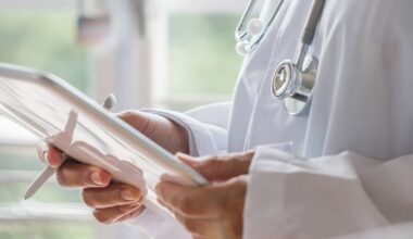 Canada refugee health-care changes: Doctors worried