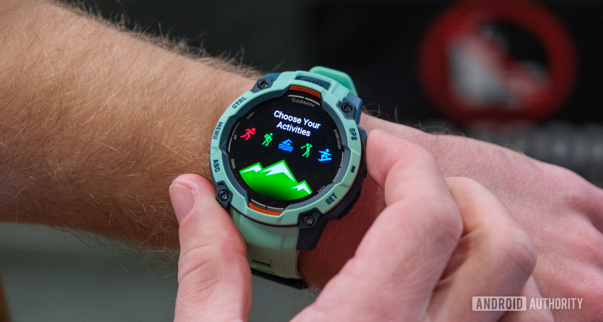 Garmin Instinct 3 AMOLED choose activities