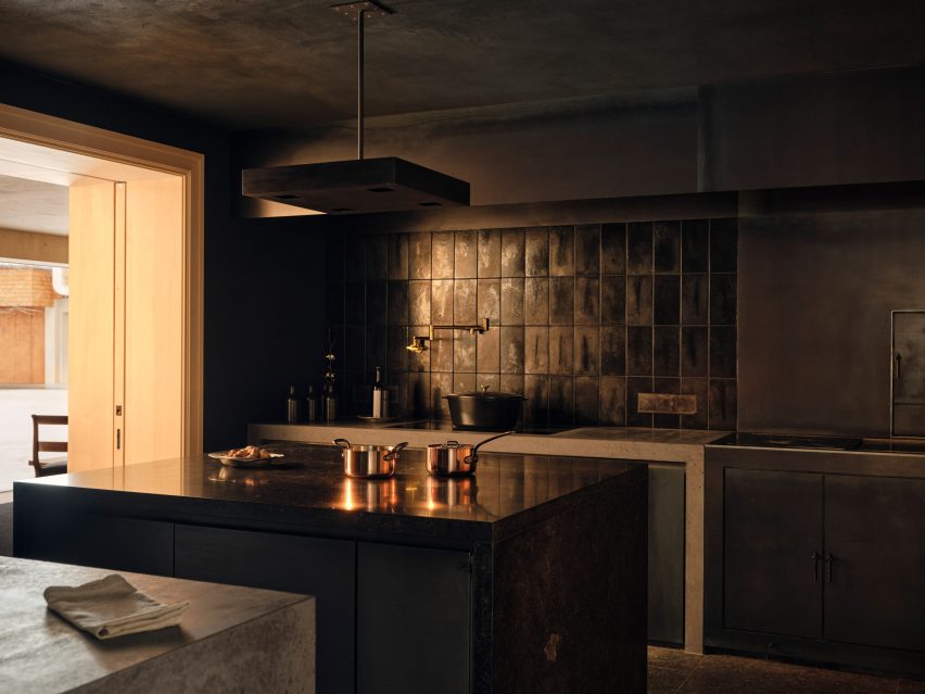 Kitchen inside Haus W