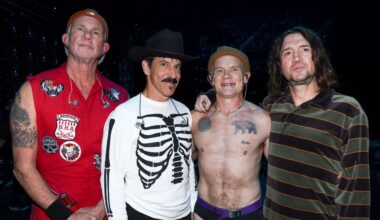 Red Hot Chili Peppers Sell Music Catalog to Warner for $300 Million
