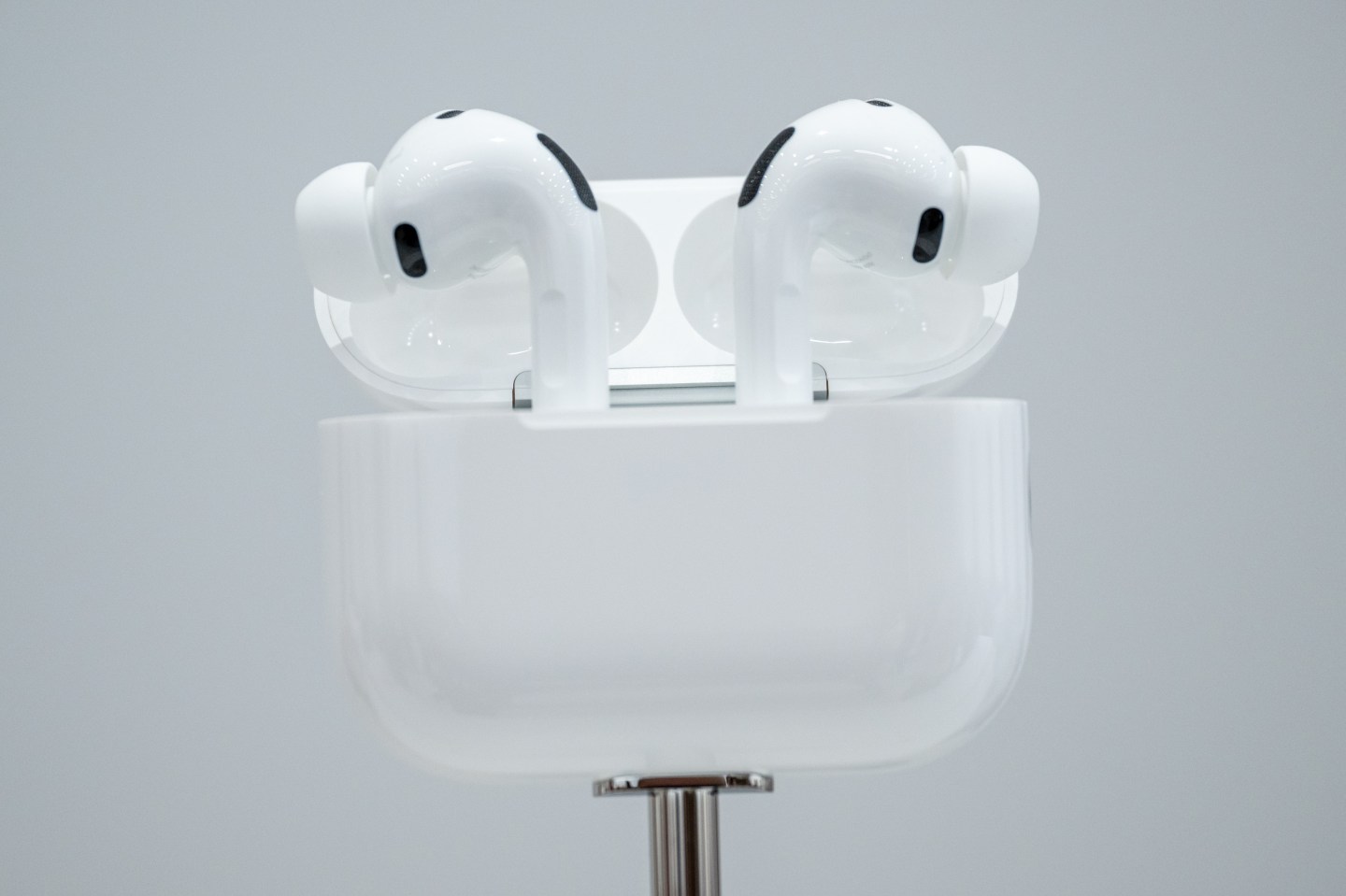 Apple AirPods Pro in Cupertino, California, on Sept. 9, 2025. (Photo: David Paul Morris/Bloomberg/Getty Images)