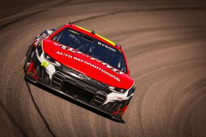 KANSAS CITY, KANSAS - APRIL 19: William Byron, driver of the #24 Hendrick Motorsports Chevrolet drives during the NASCAR Cup Series AdventHealth 400 at Kansas Speedway on April 19, 2026 in Kansas City, Kansas.