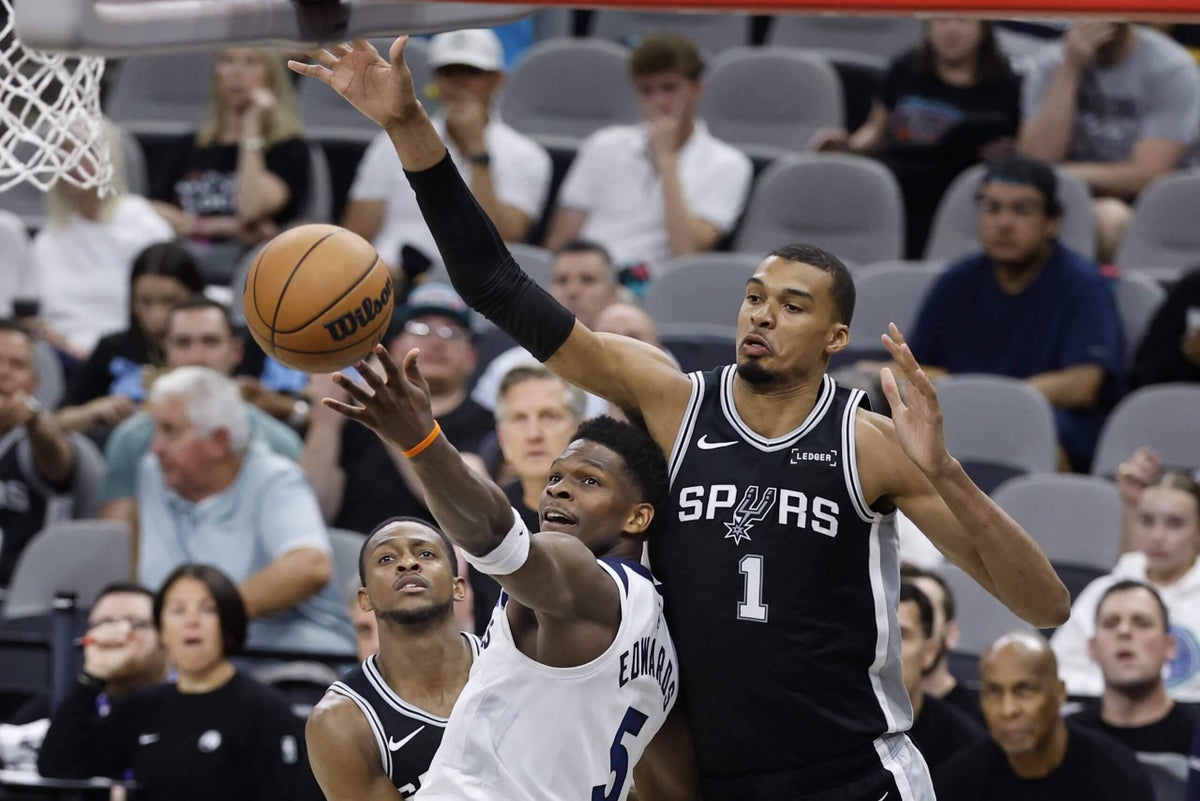 2026 NBA playoffs second-round odds: Spurs, Cavs favored to advance with Game 6 wins