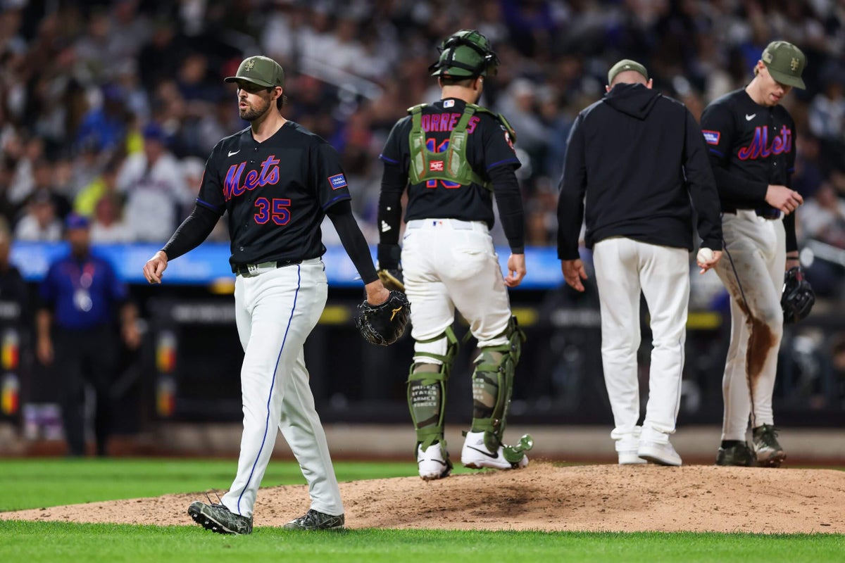Mets’ Clay Holmes fractures fibula, to be out ‘a long time’