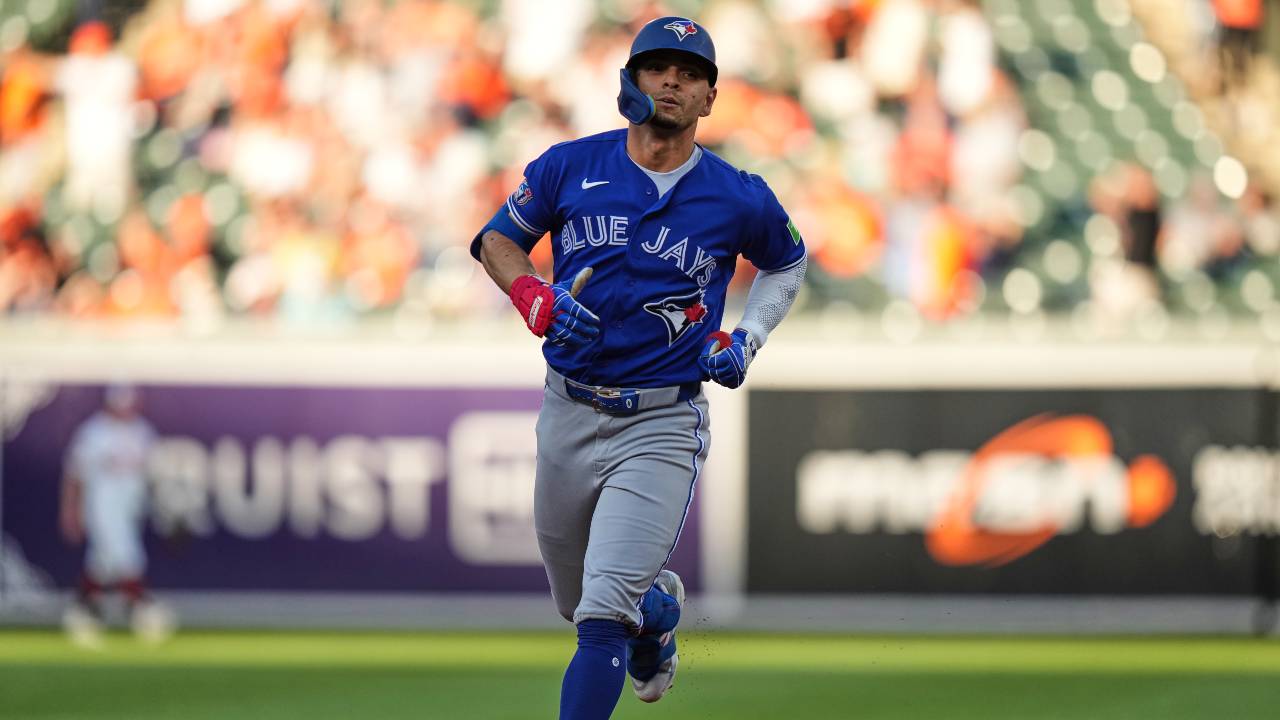 Blue Jays eke out win over sharp Bassitt, Orioles