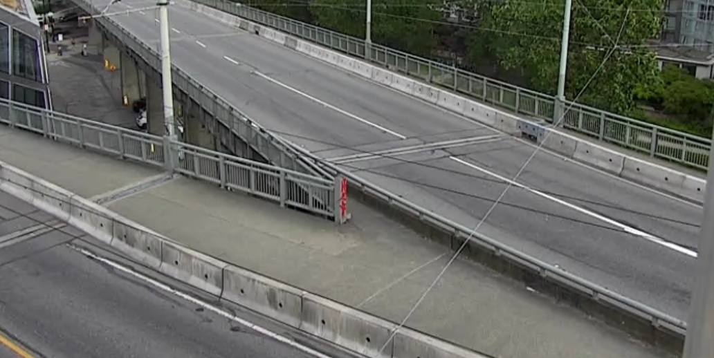 Granville Bridge closed in both directions; use alternate route