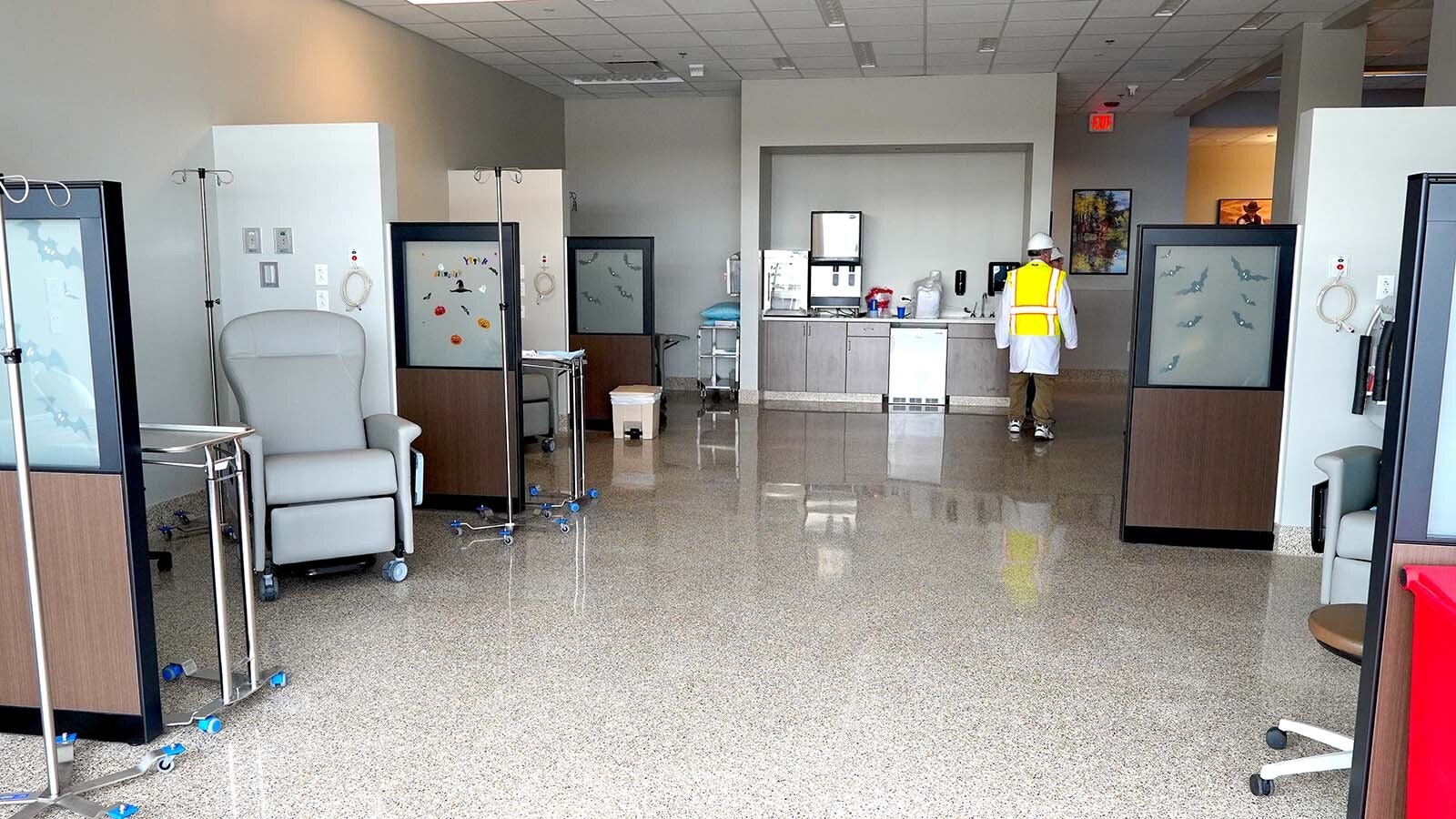 A comfortable space has been designed for the delivery of chemo drugs, vitamin bags, and other infusion products.