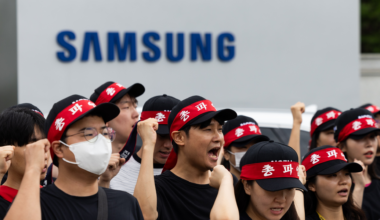 Samsung workers on strike
