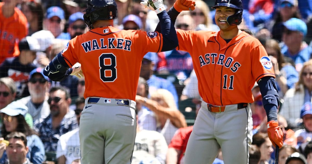 Christian Walker homers twice as Houston Astros send Chicago Cubs to seventh straight loss