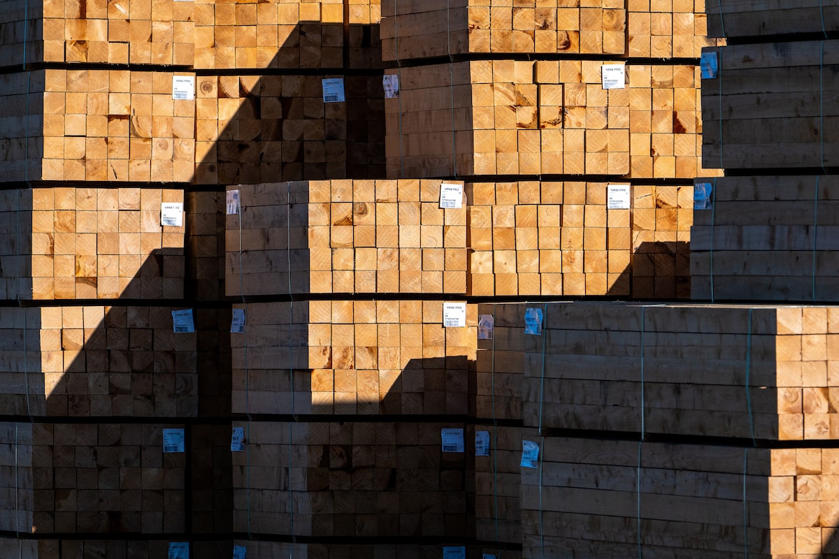 Ottawa rolls out supports for B.C.’s beleaguered forestry sector