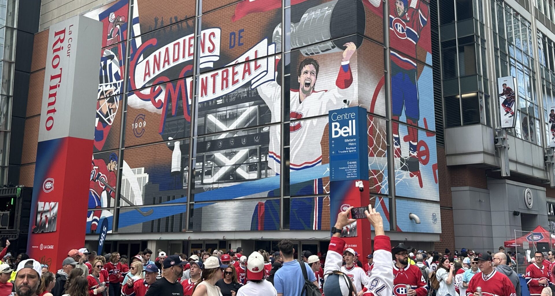 IN PHOTOS: Playoff excitement builds outside Bell Centre ahead of Canadiens-Sabres Game 6