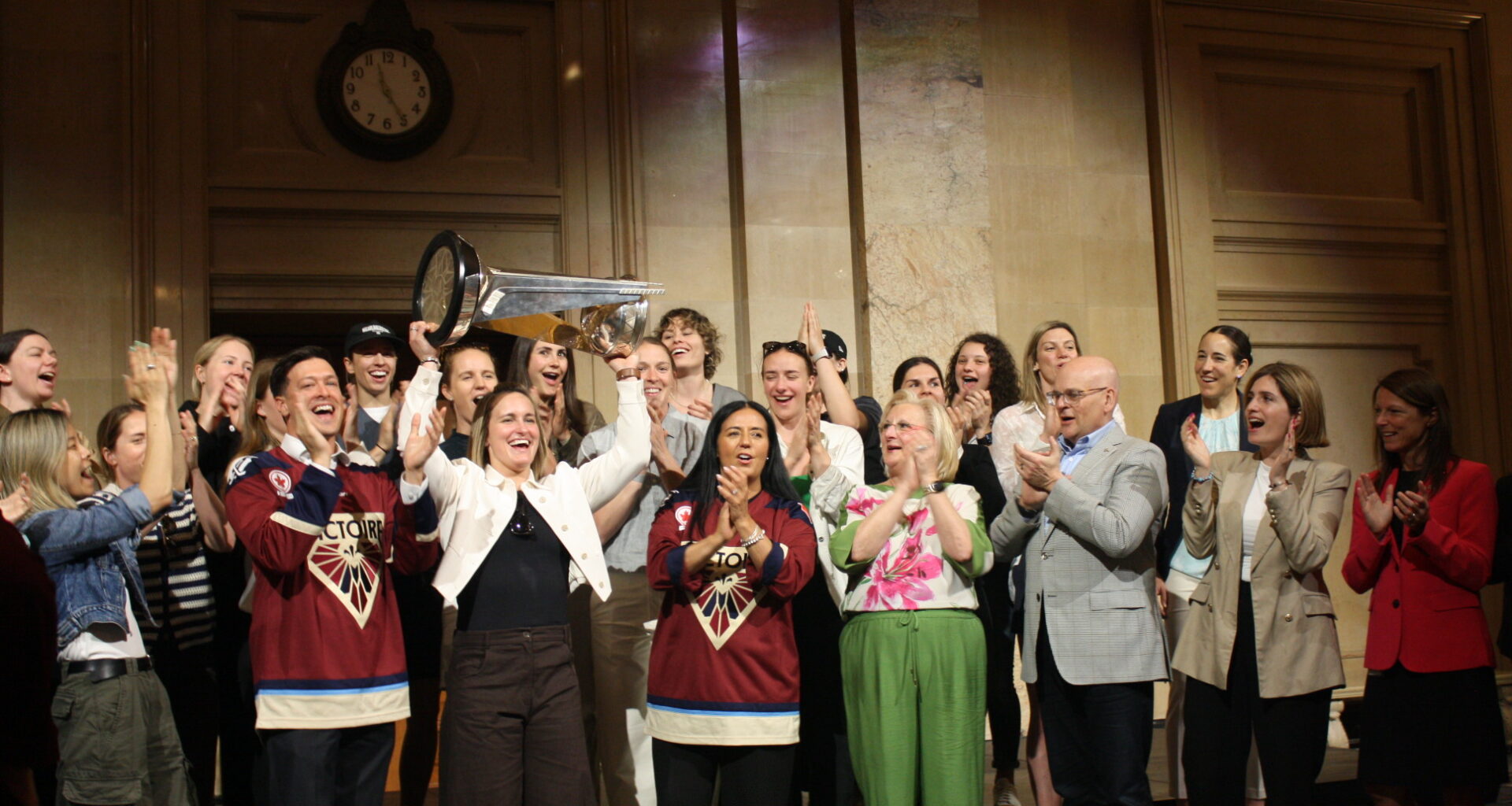 Montréal Victoire team honoured at City Hall