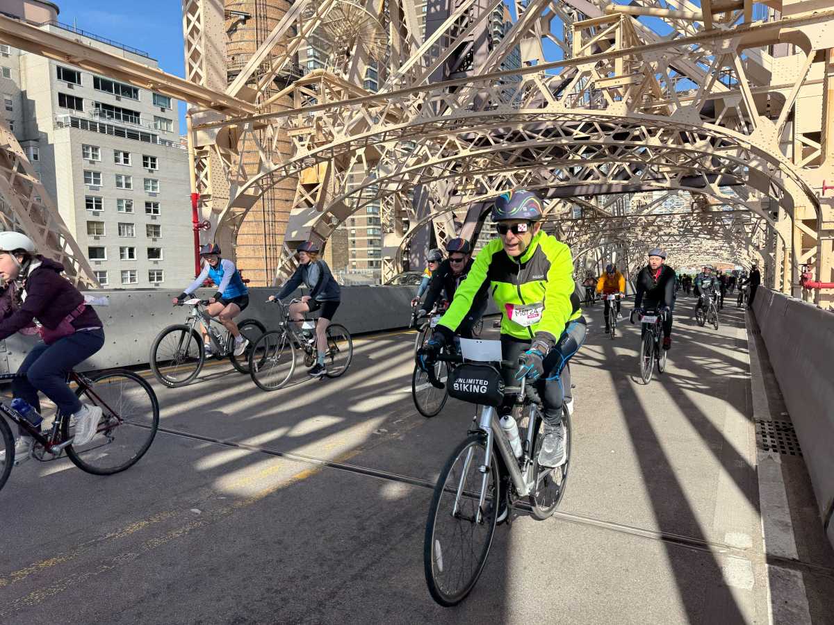 32,000 cyclists brave strong winds to traverse Big Apple in 48th annual TD Five Boro Bike Tour