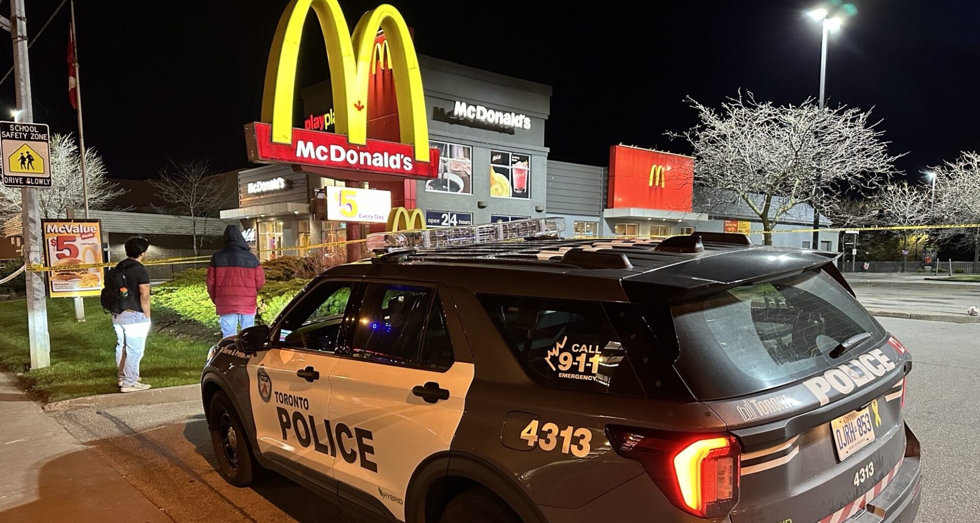 Police investigating shooting at Scarborough fast-food spot