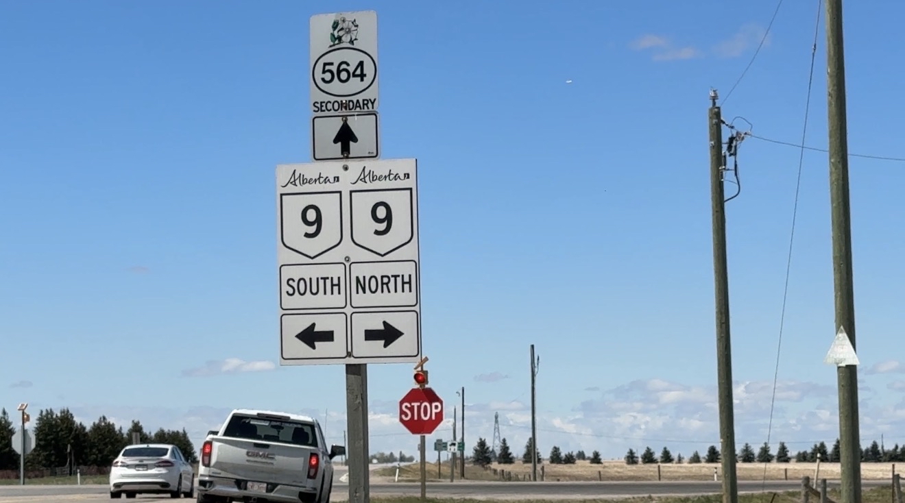 Province weighs safety fix at site of deadly crash east of Calgary