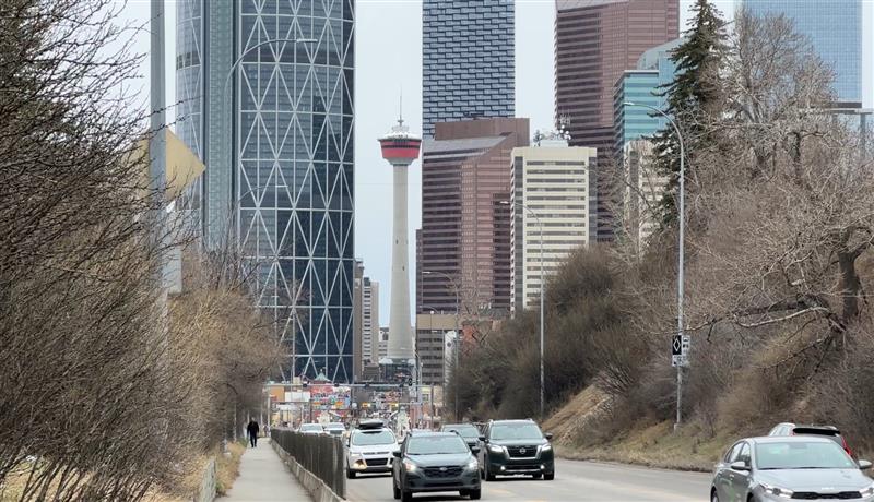 What's open and closed in Calgary on the May long weekend