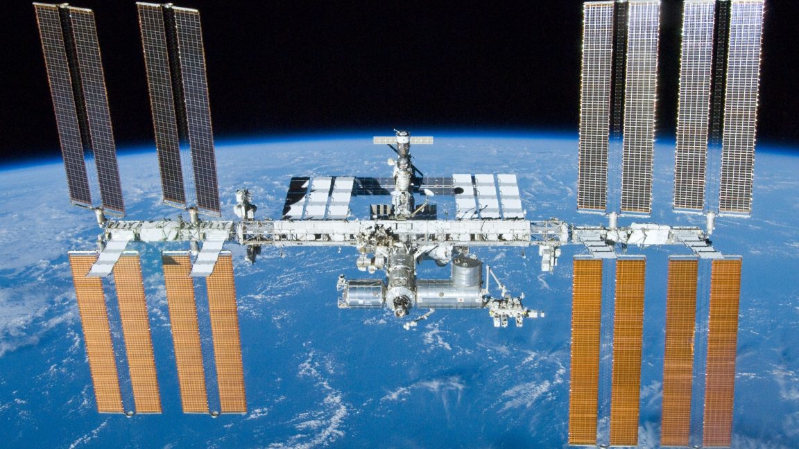 Uh-oh, the International Space Station is leaking again