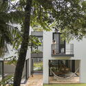 © João Vitor Sarturi Piná House / Nommo Arquitetos - Exterior Photography, Stairs, Balcony, Courtyard