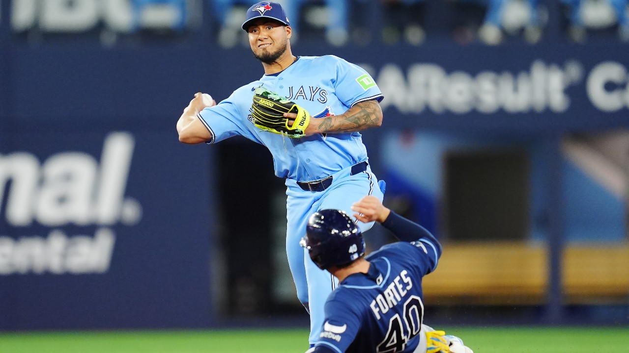 Blue Jays erase five-run deficit, but fall to Rays in 10th inning