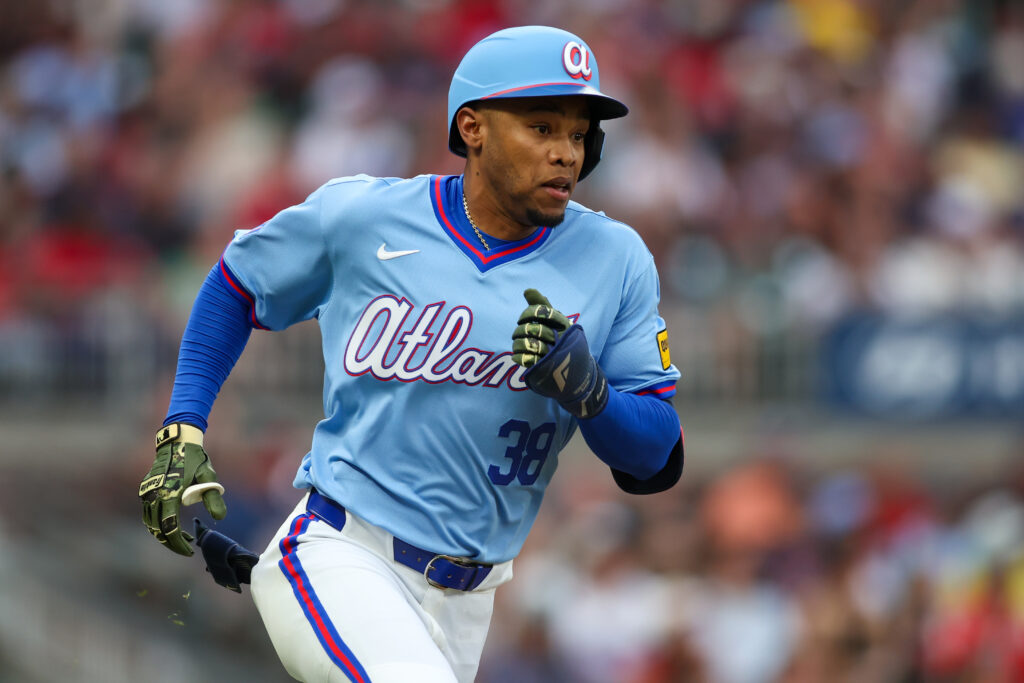 José Azócar Elects Free Agency