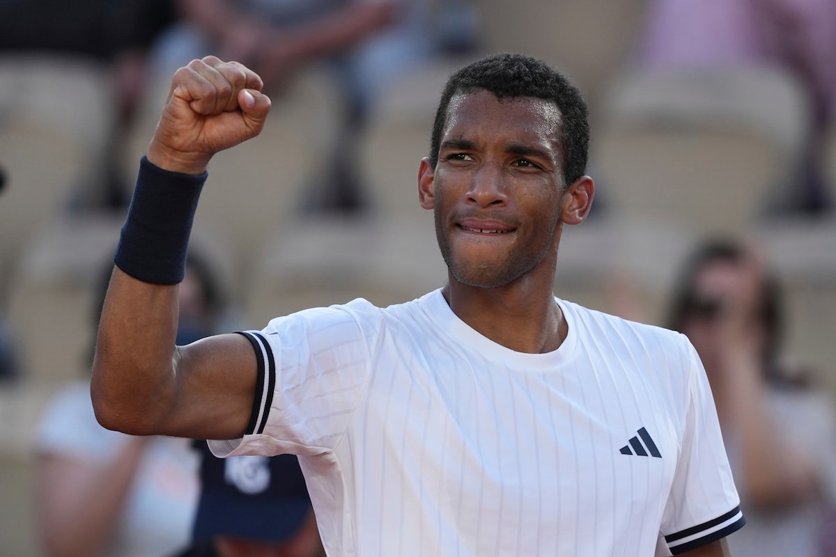 Auger-Aliassime and Mboko advance to third round at French Open